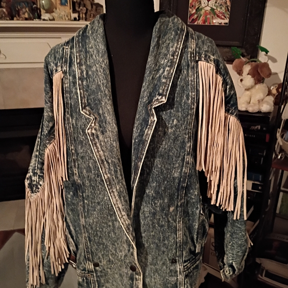 Prezzia Jackets & Blazers - Prezzia Vintage Heavily Fringed Denim Jean Jacket